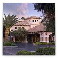 Circular drive at the front of the Harris Ranch Inn